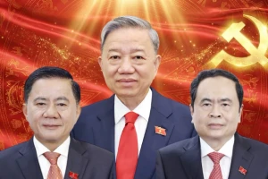 19 đồng chí Ủy viên Bộ Chính trị khoá XIV