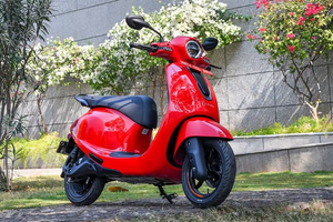 ‘Tiểu SH điện’ mạnh mẽ ngang Honda Vision nhưng giá chỉ hơn 20 triệu: Thiết kế kiêu sa, cốp siêu rộng, pin chạy xa 113km/1 lần sạc