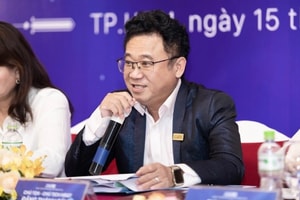 Saigontel của ông Đặng Thành Tâm bất ngờ tạm dừng kế hoạch huy động gần 1.500 tỷ đồng