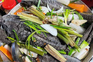 'Cá mặt quỷ' từng bị xua đuổi khắp miền Tây nay lật ngược số phận thành đặc sản lạ, giờ ra chợ là hết