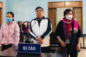Tuyên phạt 12,5 năm tù đối với một cựu Chánh văn phòng tỉnh