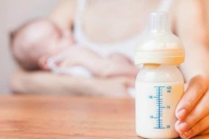 Thêm một hãng thu hồi khẩn cấp 20.700 lon sữa công thức