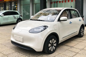 Xe điện giá dưới 400 triệu sắp khuấy đảo thị trường Việt: Có cần số như Mercedes, thêm cả camera 360