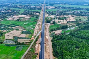 Tuyến đường ‘xương sống’ quốc gia nỗ lực về đích, nhiều đoạn đối diện nguy cơ vỡ kế hoạch thông xe trước Tết