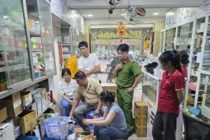 Phá đường dây mua bán thạch tín xuyên quốc gia tuồn vào các phòng khám nha khoa