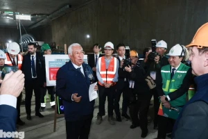 Chủ tịch Hội đồng châu Âu thăm dự án metro số 3 của Hà Nội