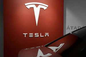 Tesla xoay trục khỏi xe điện, rót 2 tỷ USD vào xAI của Elon Musk