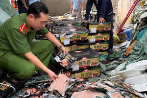Cận Tết, thực phẩm 'bẩn' và hàng giả bị truy quét gắt trên toàn quốc