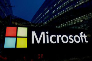 357 tỷ USD vốn hóa ‘bốc hơi’ chỉ trong 1 đêm, chuyện gì đang xảy ra với Microsoft?