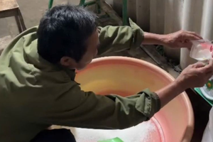 Bên trong cơ sở sản xuất hơn 1,1 tấn mì chính giả vừa bị triệt phá ở Hưng Yên: Bất ngờ lời khai 'ông chủ'