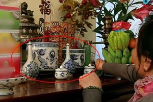 Lau dọn bàn thờ đón Tết cần lưu ý gì để năm mới suôn sẻ, phát tài phát lộc?