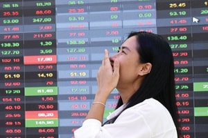 Lợi nhuận gần 900 doanh nghiệp niêm yết bứt phá 30%, dầu khí, bán lẻ, bất động sản tăng trưởng vượt trội
