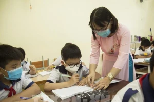 Vì sao hàng nghìn giáo viên chưa nhận được lương tháng 1?