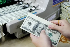 Tỷ giá USD hôm nay 3/2: Đồng bạc xanh bật tăng, chợ tự do tăng hơn 100 đồng