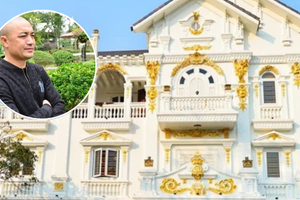 Biệt thự dát vàng của 'đại gia trại lợn': Rộng hàng nghìn m2, bên trong có trực thăng và du thuyền mạ vàng