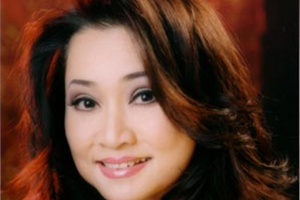 Nữ ca sĩ đầu tiên của Việt Nam mua xe ô tô, U40 sang Mỹ định cư, từng làm nhiều việc cùng lúc để nuôi 2 con ăn học