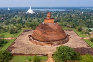 'Kim tự tháp' 1.700 năm là công trình nhân tạo lớn thứ ba trên Trái Đất, sử dụng 93,3 triệu viên gạch bùn nung
