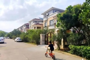 Ngôi làng phát 'tiền thưởng Tết' cho người dân, trên 16 tuổi nhận 130 triệu, trẻ 1 tuổi cũng được cấp tới 34 triệu đồng