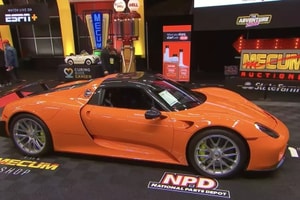 Vua cà phê Đặng Lê Nguyên Vũ chắc không ngờ tới: Porsche 918 Spyder vừa lập kỷ lục 140 tỷ, phá đỉnh đấu giá thế giới