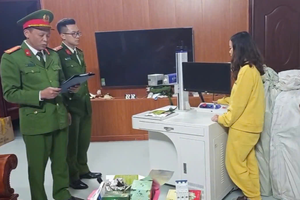 Khám xét khẩn cấp 5 địa điểm, tịch thu gần 7.200 hộp thuốc giả: Bắt nóng Nguyễn Mạnh Tú SN 1992