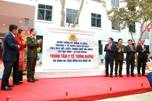 Chính thức khánh thành một Trung tâm Y tế và một trường học tại vùng biên giới do Bộ Công an xây dựng