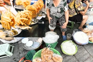 Hàng chục quán ăn, cơ sở mầm non tư thục... phải nộp phạt