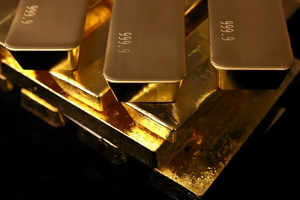 Giá vàng hôm nay 10/2: Rơi sát mốc 5.000 USD/oz, thị trường nín thở chờ đợi loạt dữ liệu kinh tế