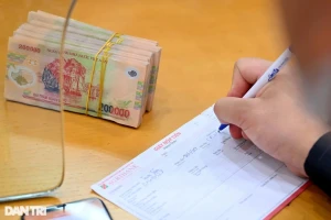 Bộ Tài chính đề xuất cho ngân hàng, ví điện tử lập hóa đơn tổng trở lại