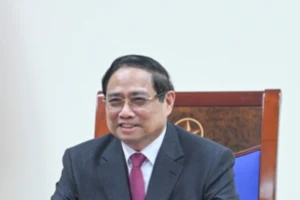 Việt Nam đề nghị Singapore hợp tác phát triển trung tâm tài chính