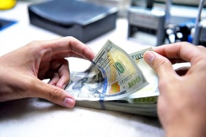 Tỷ giá USD hôm nay 12/2: Tăng đồng loạt tại Vietcombank, BIDV, VietinBank