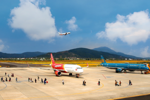 Sân bay quốc tế đầu tiên của khu vực Tây Nguyên: Xuất hiện tình trạng xuống cấp nghiêm trọng, 3 tuần nữa đóng cửa