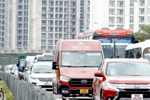 Những lưu ý trước khi tự lái ô tô về quê đón Tết, du xuân