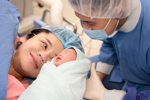 Khuyến khích cán bộ, đảng viên gương mẫu sinh con