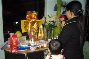 Ông bà dặn, đêm Giao thừa có '2 không tắt, 3 không để trống', nhớ kỹ tránh phạm điều đại kỵ
