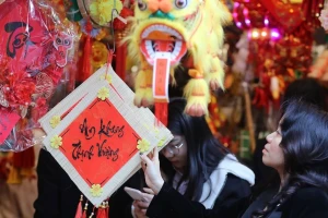 Chợ hoa cổ nhất Hà Nội thu hút hơn 30.000 lượt khách