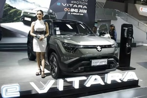 Không chạy đua xe rẻ: Suzuki tung SUV điện với 7 túi khí, ADAS đầy đủ, công suất 174 mã lực