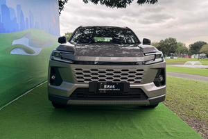 Xem trước mẫu SUV cỡ C của Toyota ‘chung mâm’ với Mazda CX-5 giá hơn 700 triệu: Đầu xe ‘lai’ Corolla Cross, nội thất kết hợp nhựa cứng, vải và da