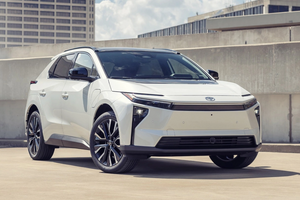 Mẫu SUV điện được Toyota ‘dồn lực’ giá chưa tới 800 triệu, chạy xa hơn 500km/1 lần sạc: Thiết kế mới hơn, 9 loa ‘xập xình’, mạnh mẽ và an toàn hơn