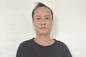 Bắt 'trùm' lừa đảo tại Campuchia về Việt Nam đầu thú