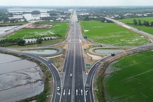Sau ít tháng thông xe, cao tốc nối đến điểm cực Nam Tổ quốc được đề xuất ‘lên đời’ hoàn thiện