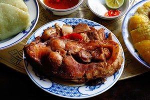 Vì sao người Hà Nội xưa ăn bánh chưng với cá kho?