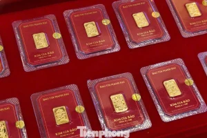 Lì xì vàng, tiền in hình ngựa 'lên ngôi'