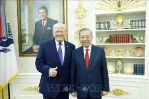 Kết quả quan trọng từ chuyến dự khai mạc Hội đồng Hoà bình về Gaza của Tổng Bí thư