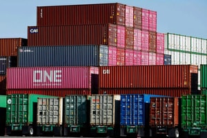 Nóng: Mỹ chính thức dừng thu thuế đối ứng từ 24/2