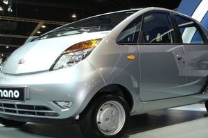 Mẫu hatchback giá chưa đến 100 triệu hướng tới người thu nhập thấp, hãng từng đưa ra tuyên bố về con số 250.000 xe/1 năm nhưng thực tế khác xa