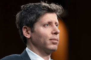 Sam Altman cảnh báo ngay cả ghế CEO cũng không 'miễn nhiễm' trước AI