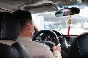 Chạy chuyến taxi 38.000 đồng, tài xế được khách chuyển khoản hơn 500 triệu đồng kèm lời nhắn ‘không cần trả’