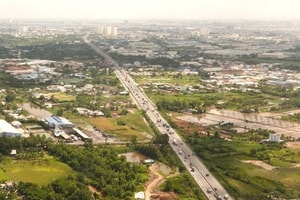 Thành phố giàu nhất Việt Nam sắp chi 10.400 tỷ ‘lên đời’ tuyến đường cửa ngõ, giải cứu kẹt xe phía Tây Bắc