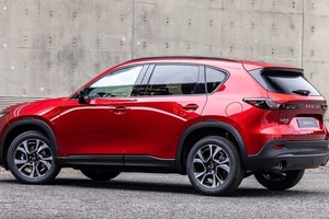 Không vội chuyển sang điện, Mazda CX-5 đã có hướng đi mới với loại động cơ mới: Thiết kế mới cũng đã được thay đổi, nội thất được số hóa, giá rẻ không?