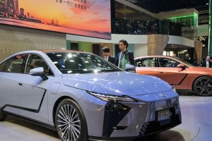 Loạt xe sang rục rịch đổ bộ Việt Nam trong năm nay